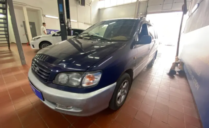 Toyota Picnic 1998 года за 3 500 000 тг. в Астана