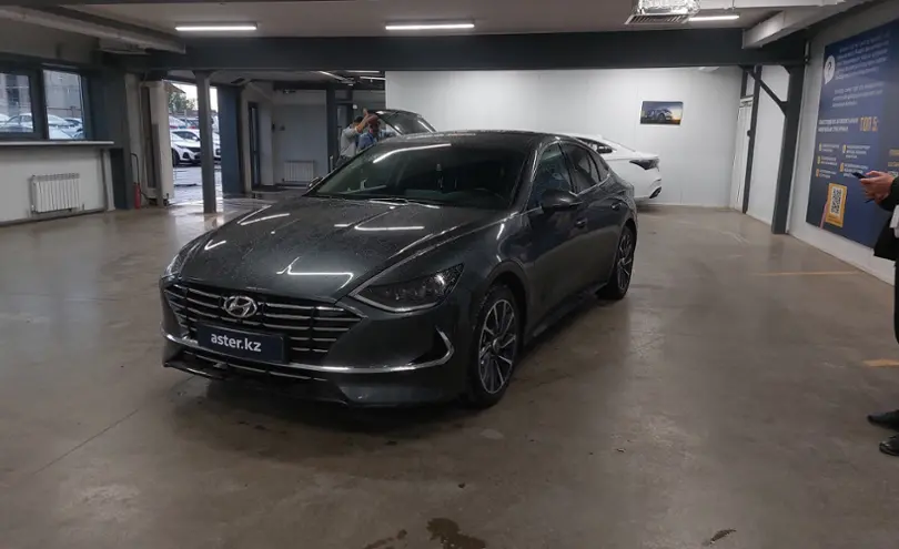 Hyundai Sonata 2022 года за 13 500 000 тг. в Астана
