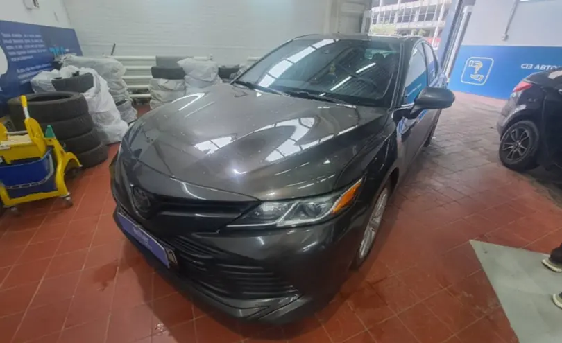 Toyota Camry 2020 года за 11 500 000 тг. в Астана