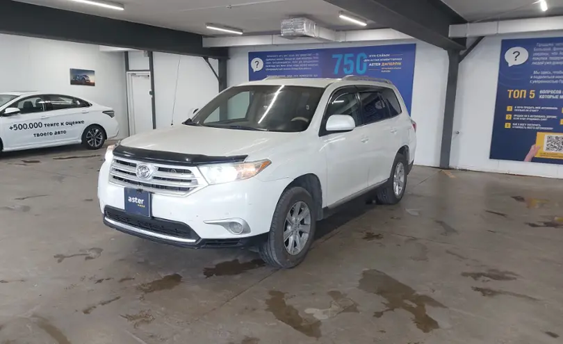 Toyota Highlander 2012 года за 11 500 000 тг. в Астана