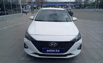Hyundai Accent 2021 года за 8 000 000 тг. в Уральск фото 2