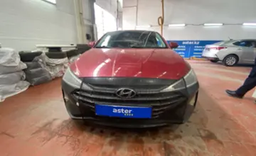 Hyundai Elantra 2018 года за 6 900 000 тг. в Астана фото 2