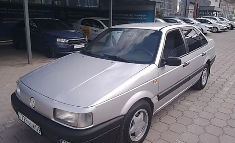 Volkswagen Passat 1988 года за 1 500 000 тг. в Караганда