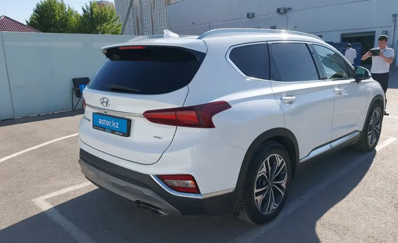 Hyundai Santa Fe 2020 года за 17 500 000 тг. в Шымкент фото 3