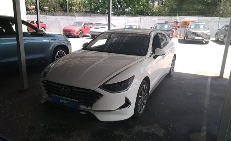 Hyundai Sonata 2023 года за 13 500 000 тг. в Алматы