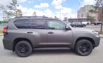 Toyota Land Cruiser Prado 2009 года за 18 000 000 тг. в Астана фото 4
