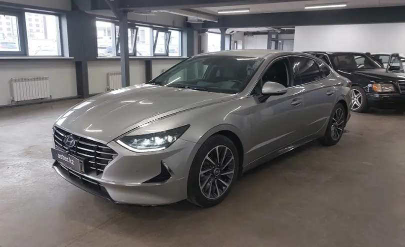 Hyundai Sonata 2021 года за 12 500 000 тг. в Астана