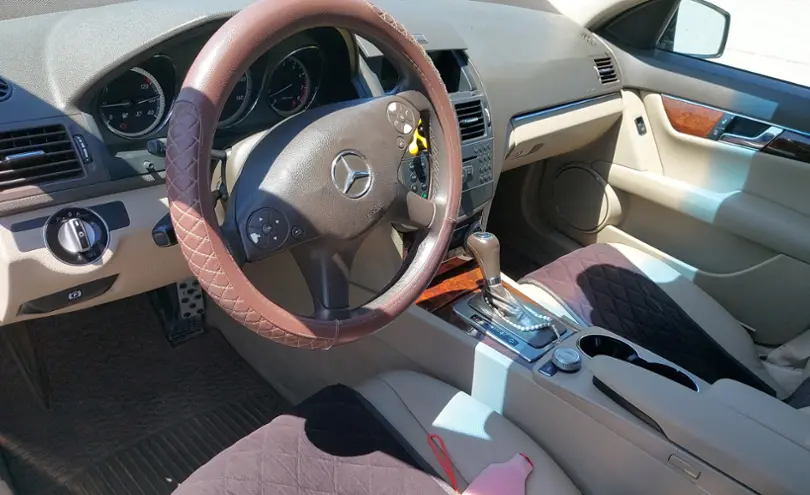 Mercedes-Benz C-Класс 2010 года за 5 000 000 тг. в Шымкент фото 5