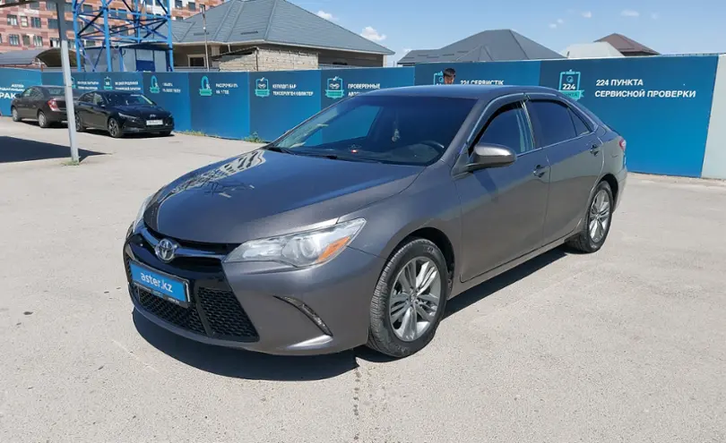 Toyota Camry 2016 года за 9 500 000 тг. в Шымкент