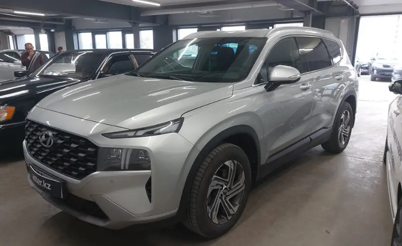 Hyundai Santa Fe 2023 года за 17 500 000 тг. в Астана