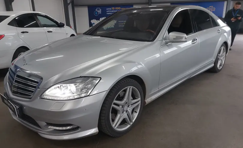 Mercedes-Benz S-Класс 2010 года за 11 500 000 тг. в Астана