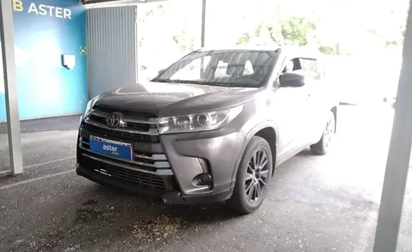 Toyota Highlander 2019 года за 16 500 000 тг. в Алматы