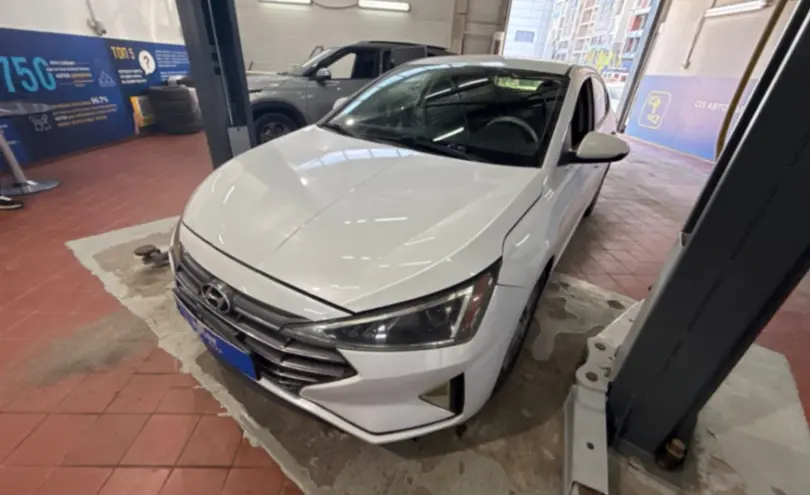 Hyundai Elantra 2019 года за 7 000 000 тг. в Астана