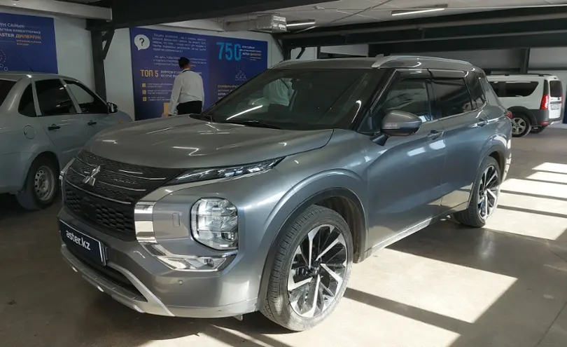 Mitsubishi Outlander 2023 года за 18 500 000 тг. в Астана