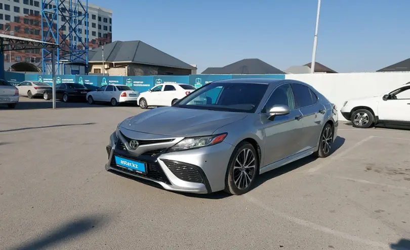 Toyota Camry 2019 года за 11 500 000 тг. в Шымкент