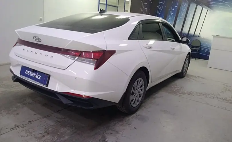Hyundai Elantra 2021 года за 9 000 000 тг. в Павлодар фото 5
