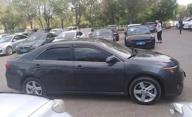 Toyota Camry 2012 года за 9 000 000 тг. в Актобе фото 4