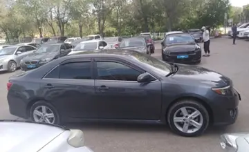 Toyota Camry 2012 года за 9 000 000 тг. в Актобе фото 4