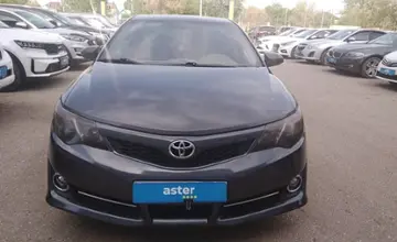 Toyota Camry 2012 года за 9 000 000 тг. в Актобе фото 2