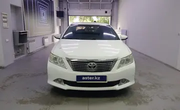 Toyota Camry 2013 года за 8 000 000 тг. в Павлодар фото 2