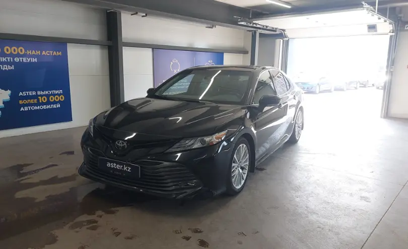 Toyota Camry 2020 года за 11 000 000 тг. в Астана