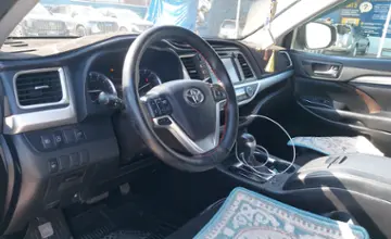Toyota Highlander 2019 года за 18 000 000 тг. в Шымкент фото 5