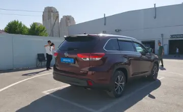 Toyota Highlander 2019 года за 18 000 000 тг. в Шымкент фото 3