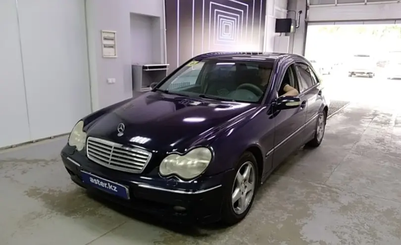 Mercedes-Benz C-Класс 2001 года за 3 000 000 тг. в Павлодар