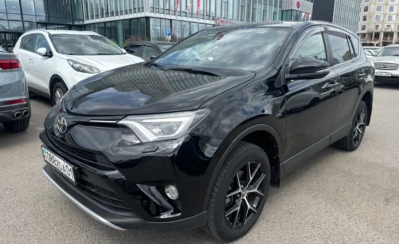 Toyota RAV4 2019 года за 14 000 000 тг. в Астана