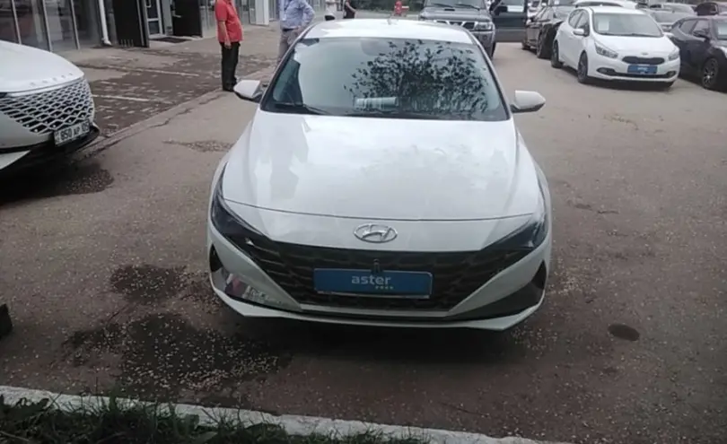 Hyundai Elantra 2021 года за 8 000 000 тг. в Актобе фото 2