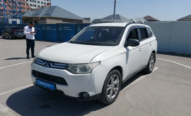 Mitsubishi Outlander 2013 года за 7 000 000 тг. в Шымкент
