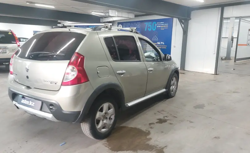 Renault Sandero 2013 года за 3 500 000 тг. в Астана фото 3