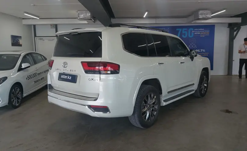 Toyota Land Cruiser 2023 года за 54 000 000 тг. в Астана фото 3