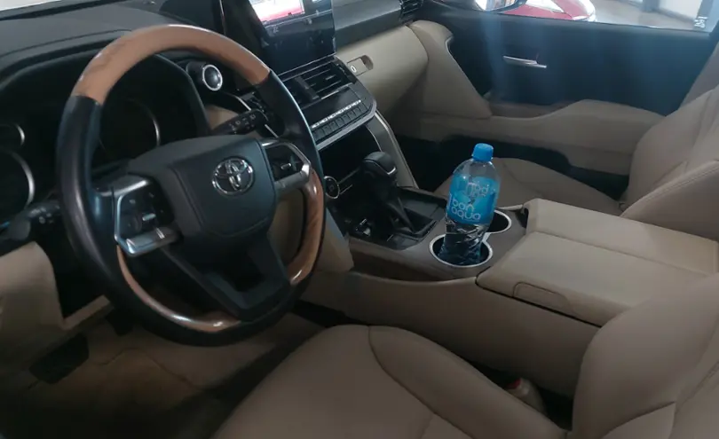 Toyota Land Cruiser 2023 года за 54 000 000 тг. в Астана фото 5
