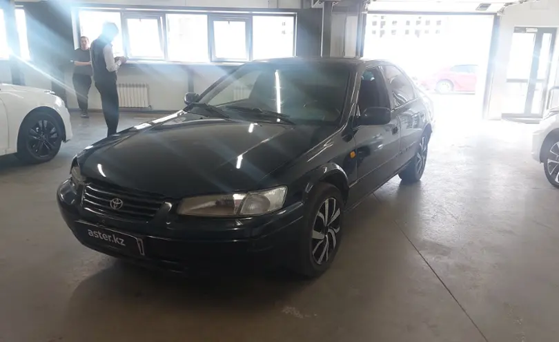 Toyota Camry 1997 года за 2 800 000 тг. в Астана