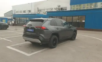 Toyota RAV4 2021 года за 14 000 000 тг. в Алматы фото 3