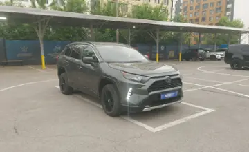 Toyota RAV4 2021 года за 14 000 000 тг. в Алматы фото 2