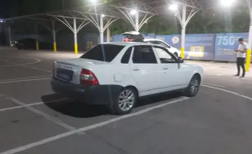 LADA (ВАЗ) Priora 2013 года за 2 100 000 тг. в Алматы фото 3