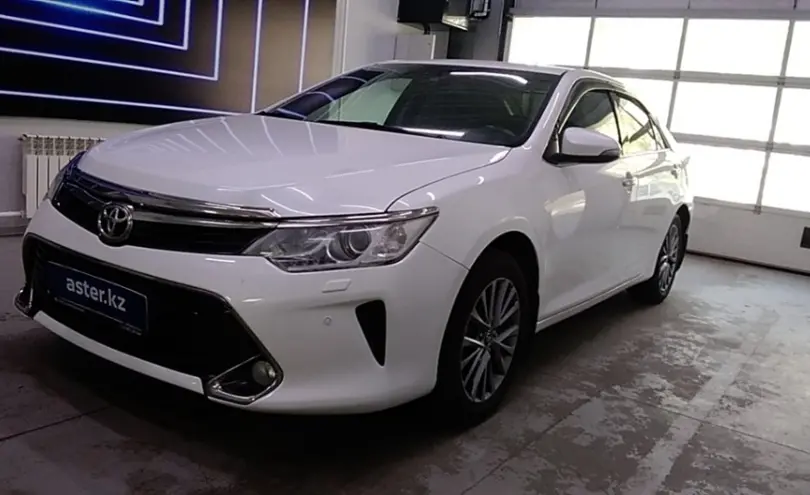 Toyota Camry 2015 года за 12 100 000 тг. в Павлодар
