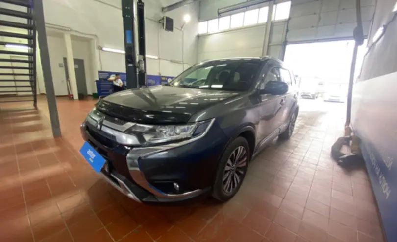 Mitsubishi Outlander 2019 года за 11 000 000 тг. в Астана