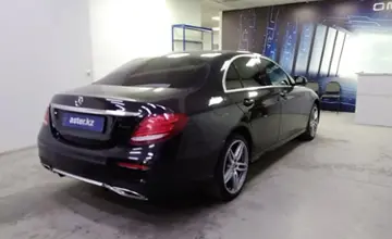 Mercedes-Benz E-Класс 2019 года за 20 500 000 тг. в Павлодар