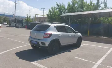 Renault Sandero 2018 года за 4 000 000 тг. в Алматы фото 3