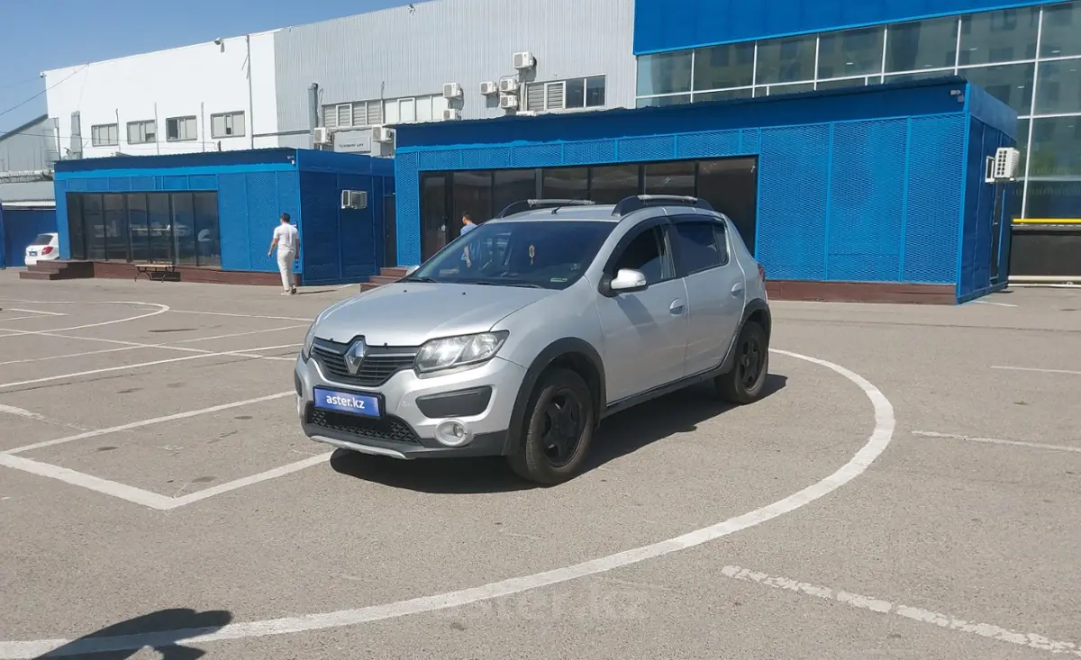 Renault Sandero 2018 года за 4 000 000 тг. в Алматы