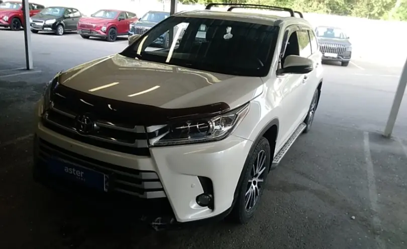 Toyota Highlander 2017 года за 21 000 000 тг. в Алматы