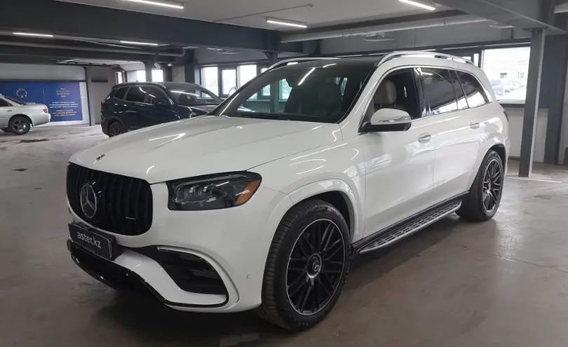 Mercedes-Benz GLS 2024 года за 70 000 000 тг. в Астана