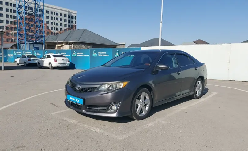 Toyota Camry 2014 года за 9 300 000 тг. в Шымкент