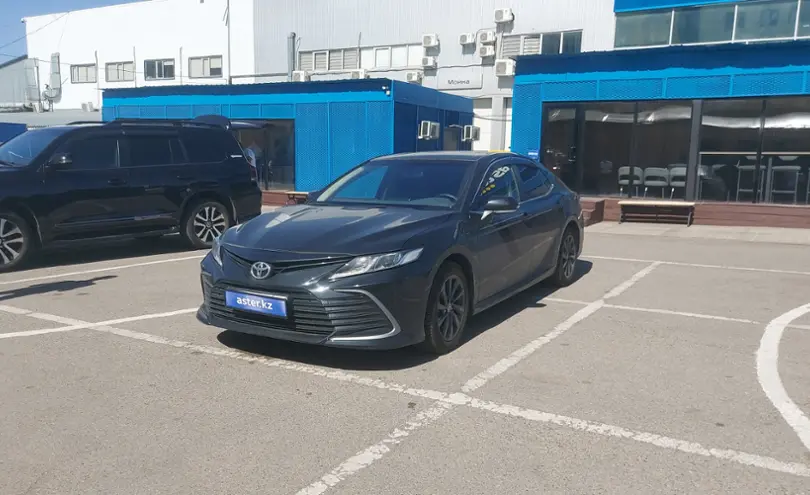Toyota Camry 2022 года за 14 000 000 тг. в Алматы