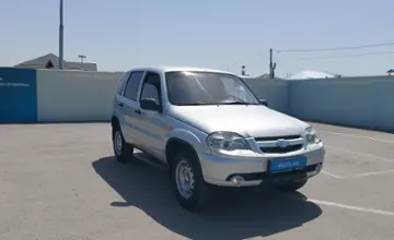 Chevrolet Niva 2009 года за 3 200 000 тг. в Шымкент фото 2