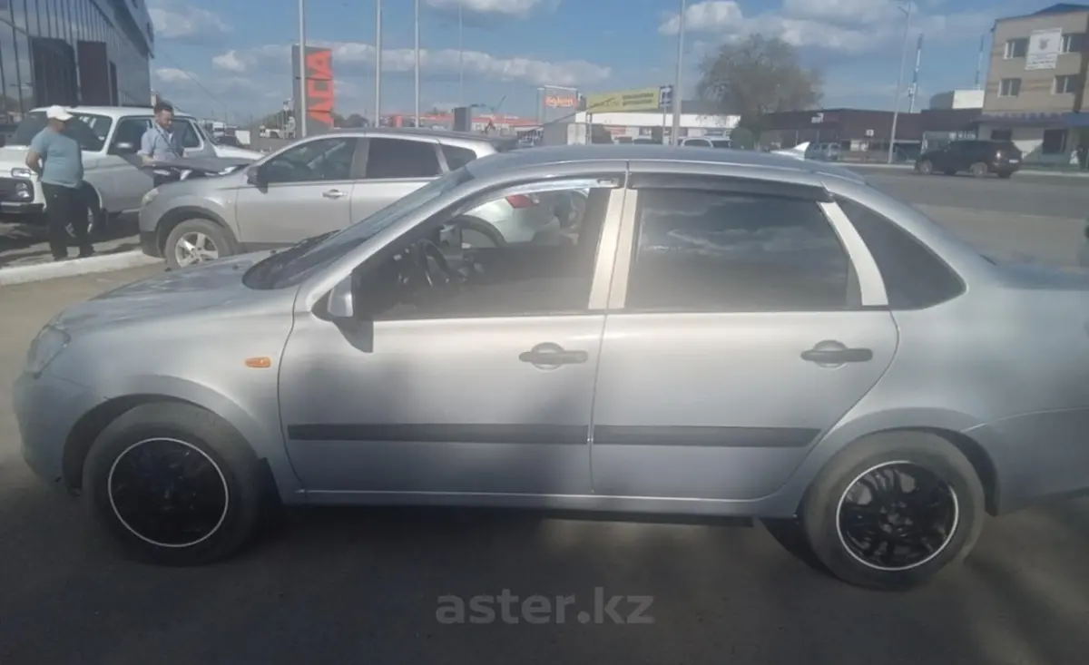 Lada (VAZ) Granta 2013