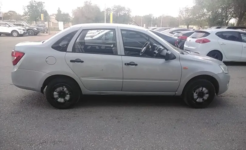 LADA (ВАЗ) Granta 2013 года за 2 000 000 тг. в Актобе фото 4
